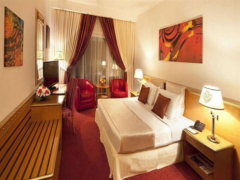 Coral Oriental Dubai Hotel Екстериор снимка