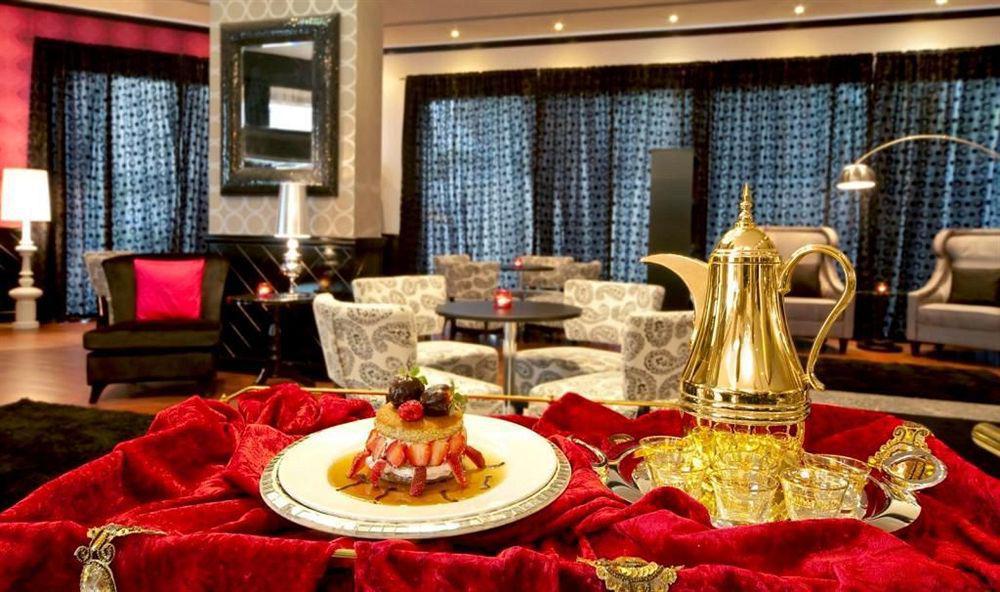 Coral Oriental Dubai Hotel Екстериор снимка