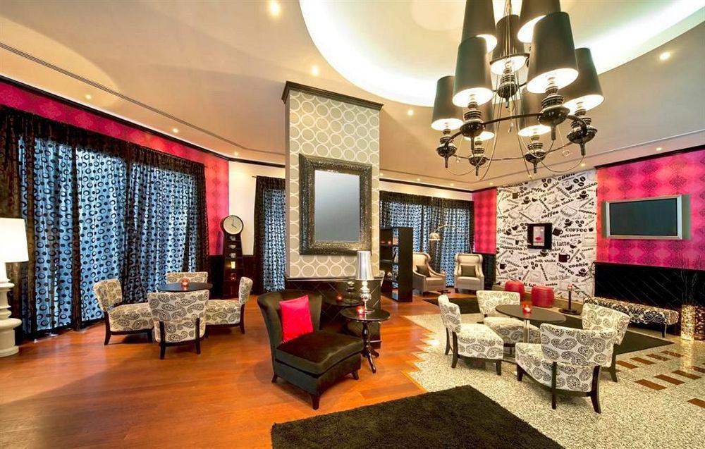 Coral Oriental Dubai Hotel Екстериор снимка